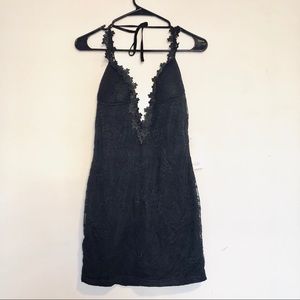 NWT Tobi deep v lace dress